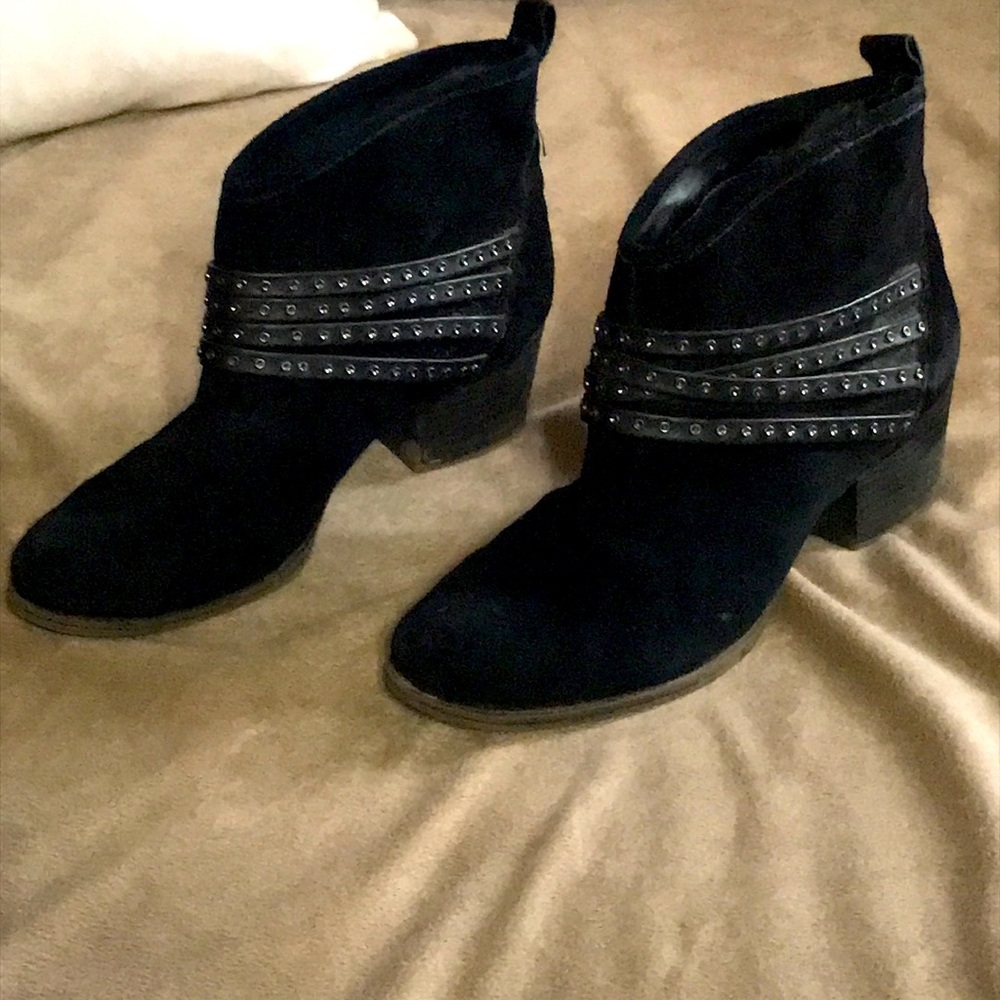 Jessica Simpson ankle boots